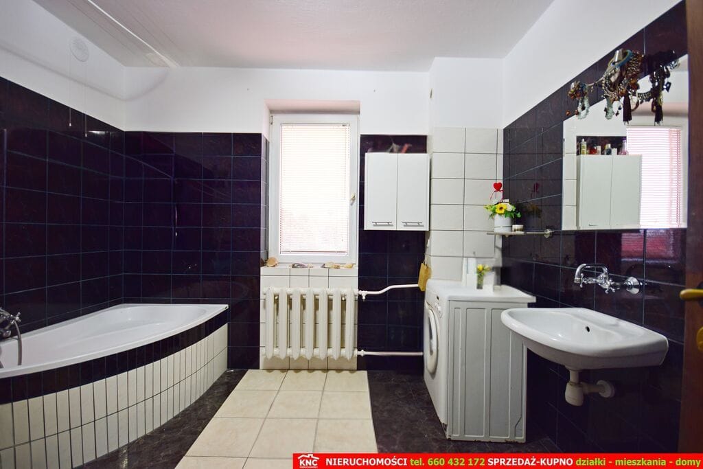 Dom 6 pokojowe na Sprzedaż