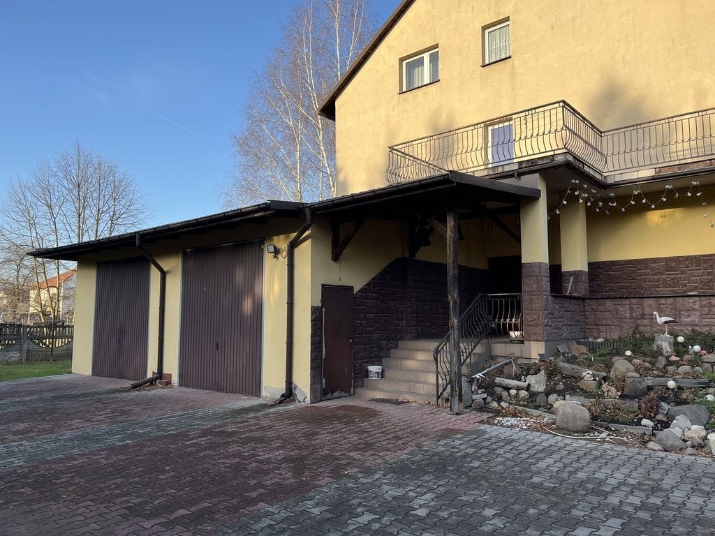 Dom 7 pokojowe na Sprzedaż