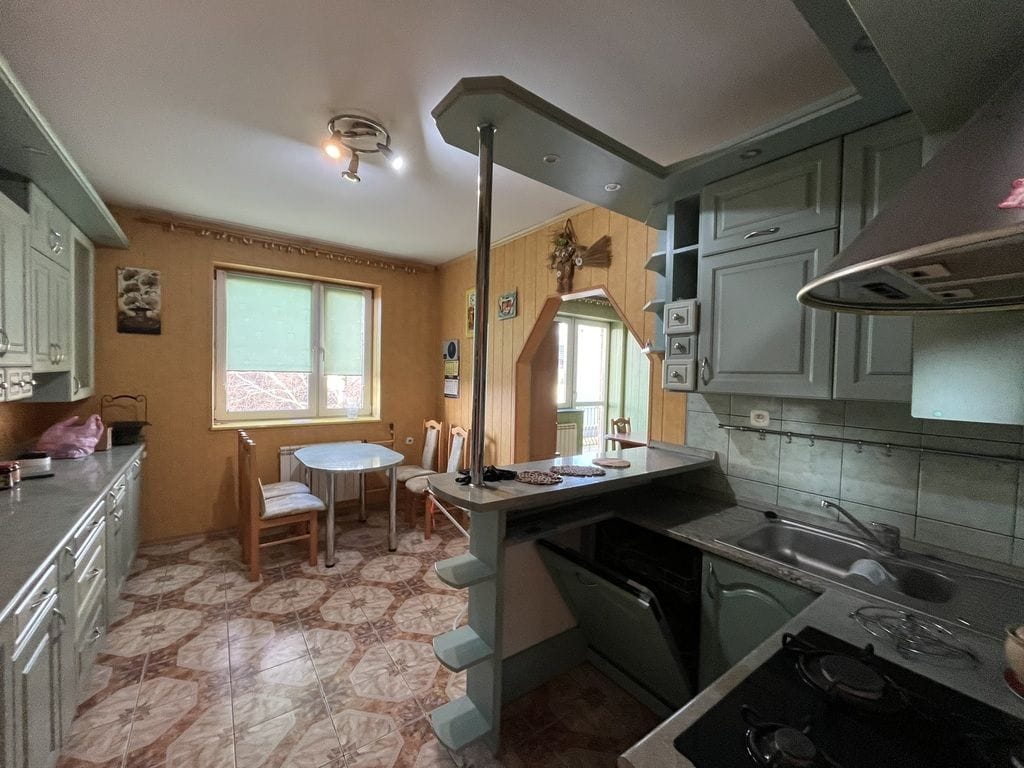 Dom 7 pokojowe na Sprzedaż