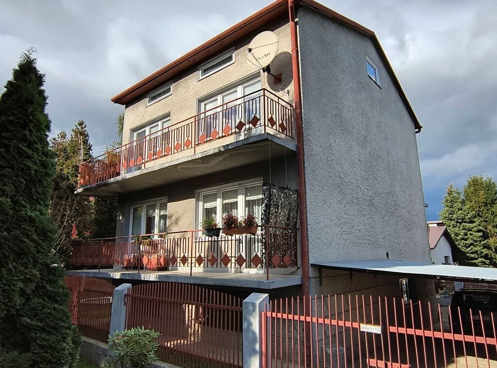 Dom 6 pokojowe na Sprzedaż