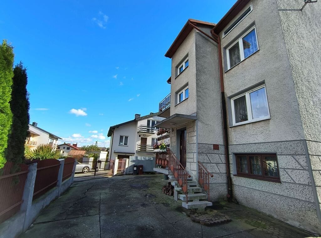 Dom 6 pokojowe na Sprzedaż