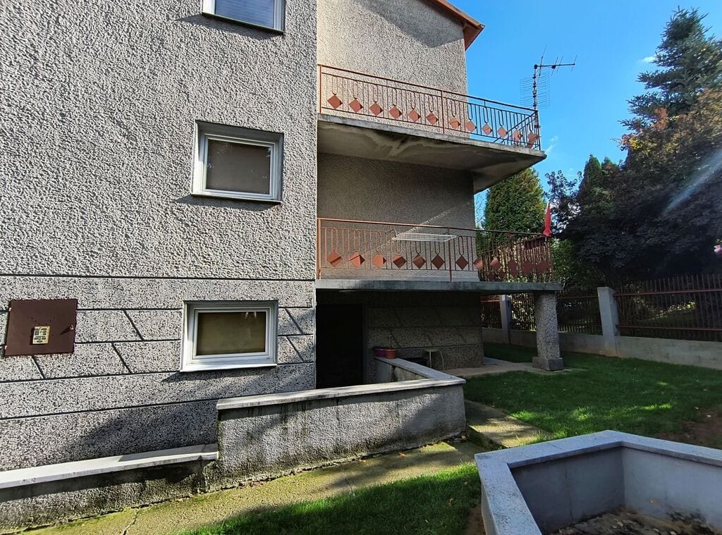 Dom 6 pokojowe na Sprzedaż