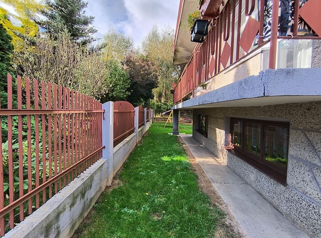 Dom 6 pokojowe na Sprzedaż