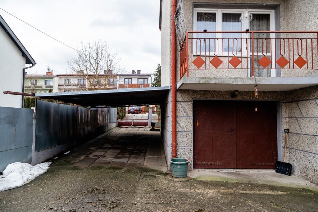 Dom 6 pokojowe na Sprzedaż