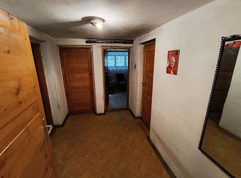 Dom 6 pokojowe na Sprzedaż