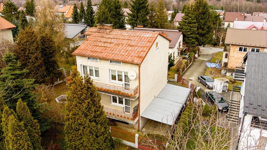 Dom 6 pokojowe na Sprzedaż