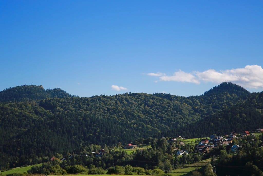 Działka  pokojowe na Sprzedaż