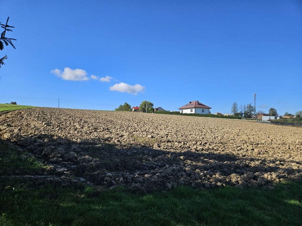 Działka  pokojowe na Sprzedaż