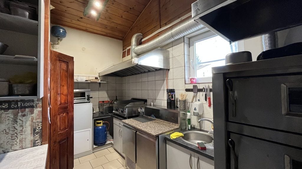 Lokal użytkowy  pokojowe na Sprzedaż