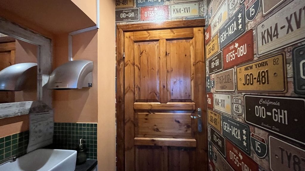 Lokal użytkowy  pokojowe na Sprzedaż