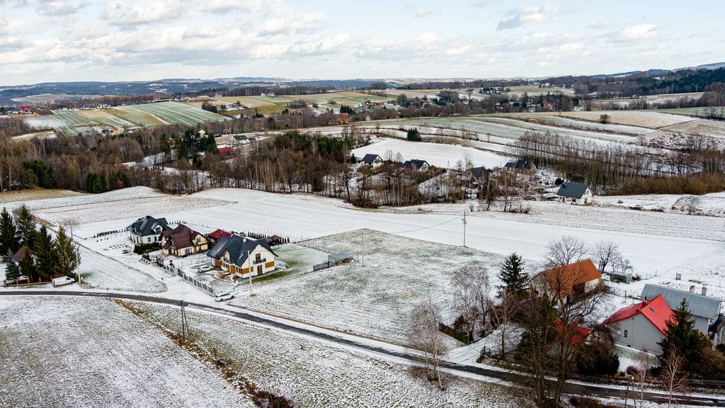 Działka  pokojowe na Sprzedaż