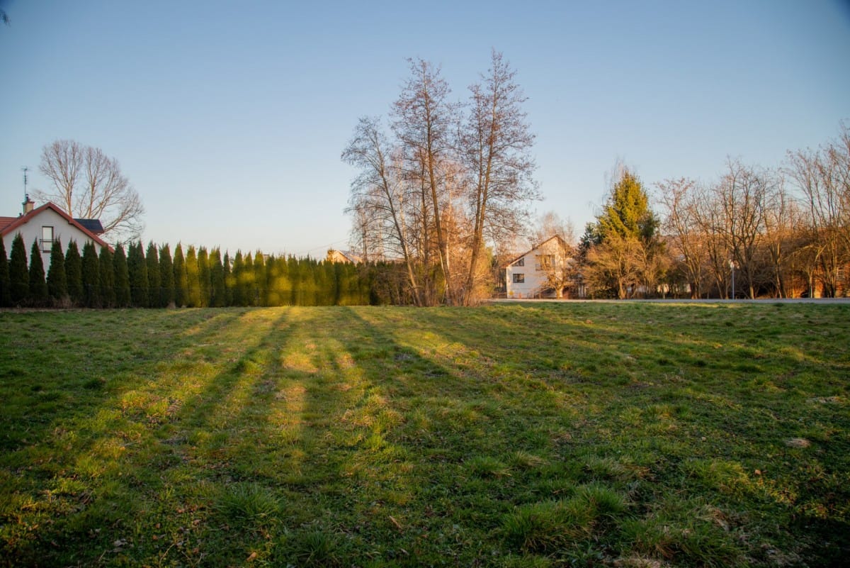 Działka  pokojowe na Sprzedaż