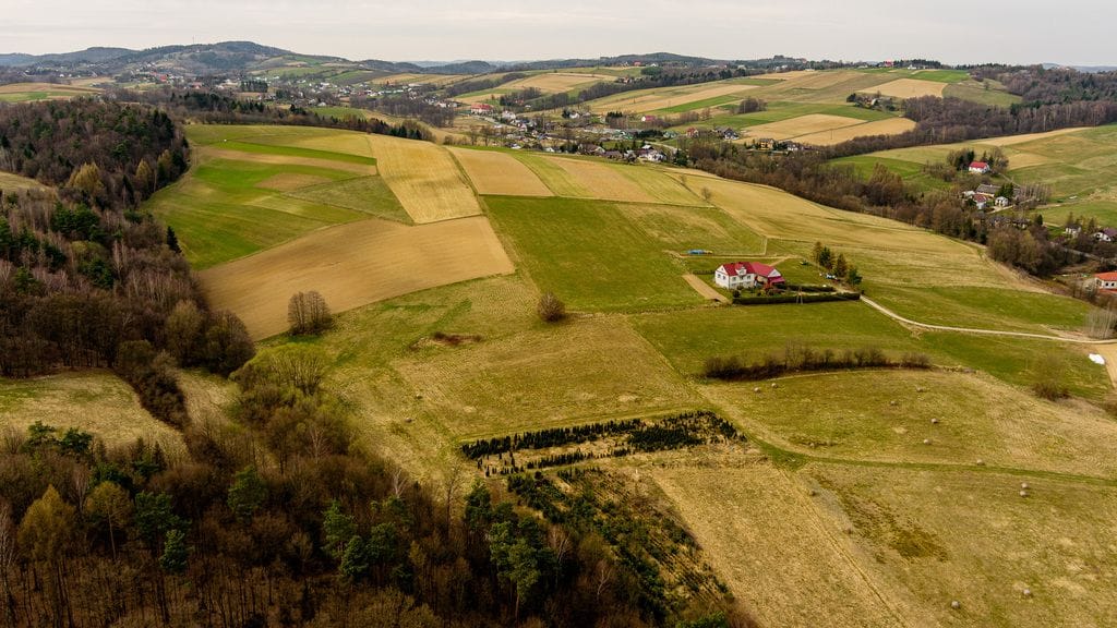 Działka  pokojowe na Sprzedaż