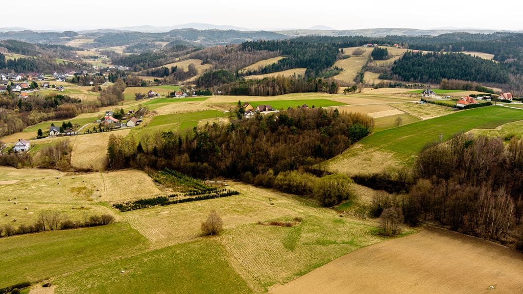 Działka  pokojowe na Sprzedaż