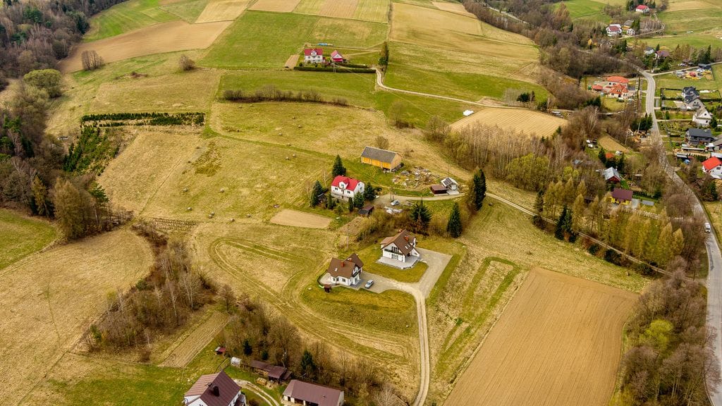 Działka  pokojowe na Sprzedaż