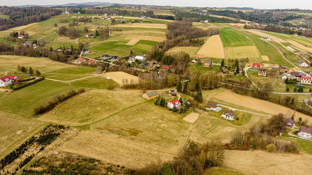 Działka  pokojowe na Sprzedaż