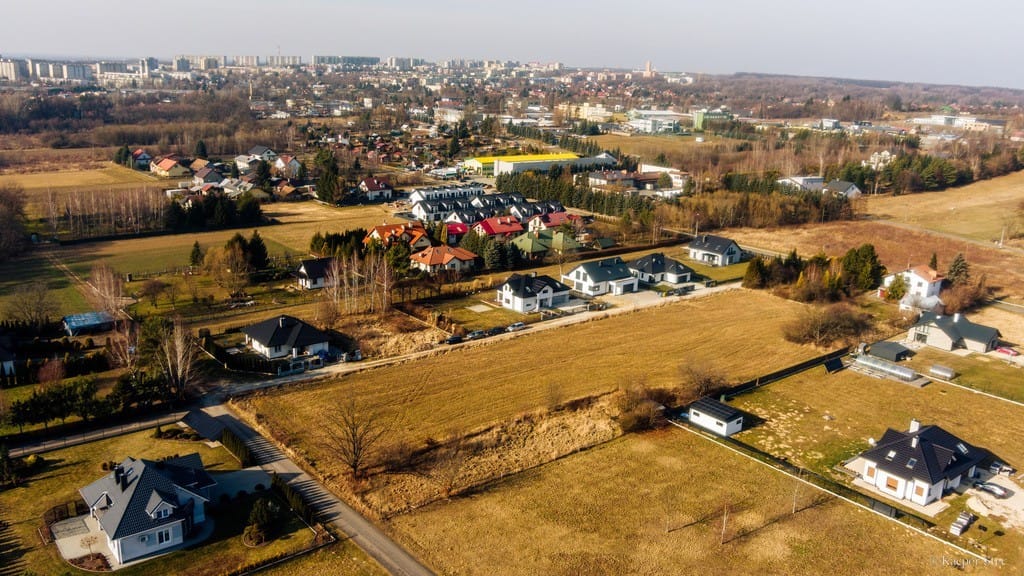 Działka  pokojowe na Sprzedaż