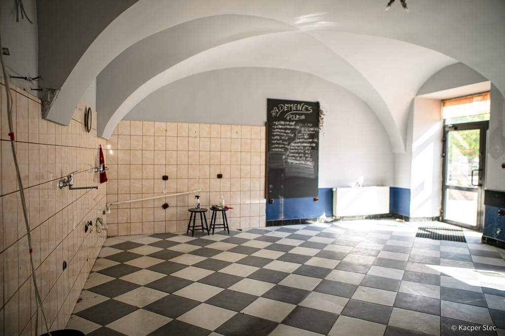 Lokal użytkowy  pokojowe na Sprzedaż