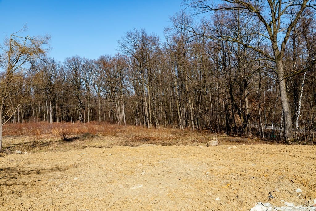 Działka  pokojowe na Sprzedaż