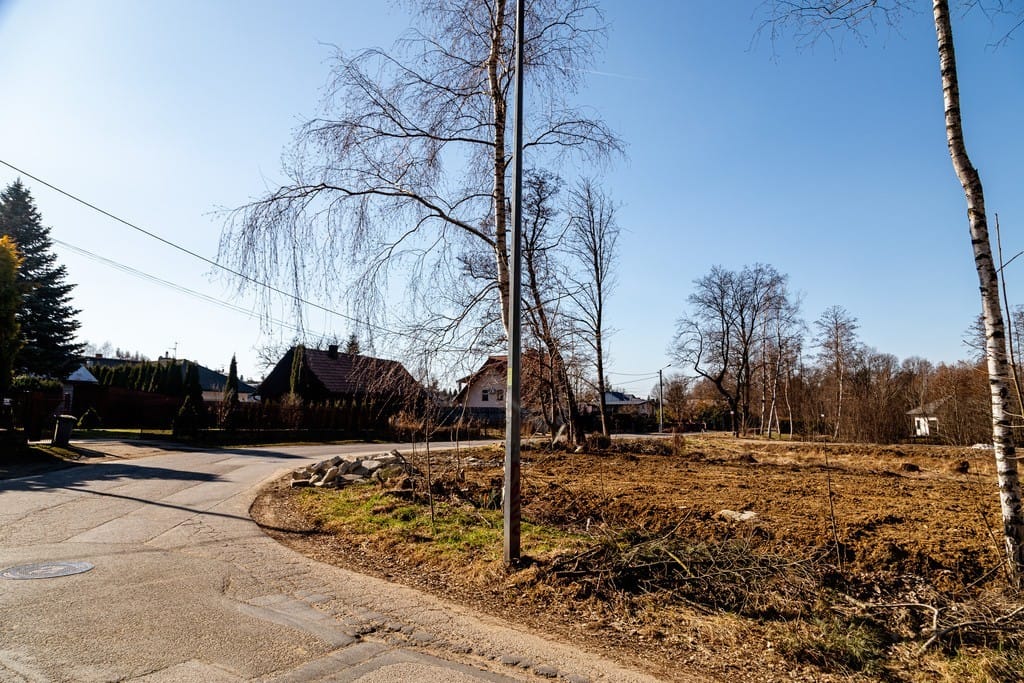 Działka  pokojowe na Sprzedaż