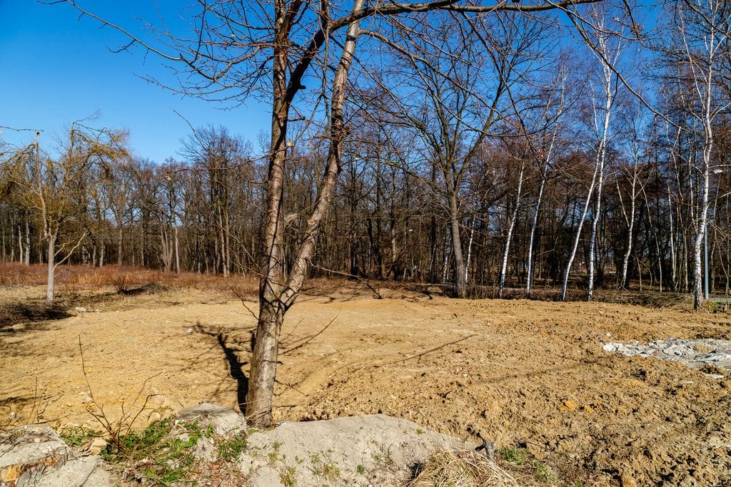 Działka  pokojowe na Sprzedaż