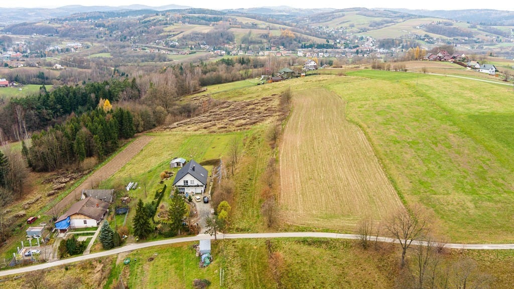 Działka  pokojowe na Sprzedaż