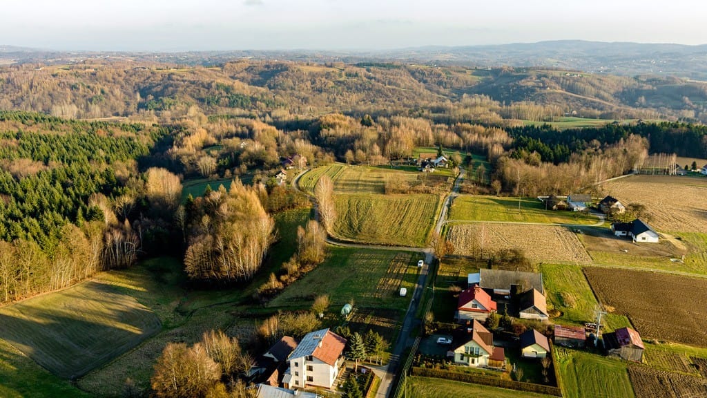Działka  pokojowe na Sprzedaż