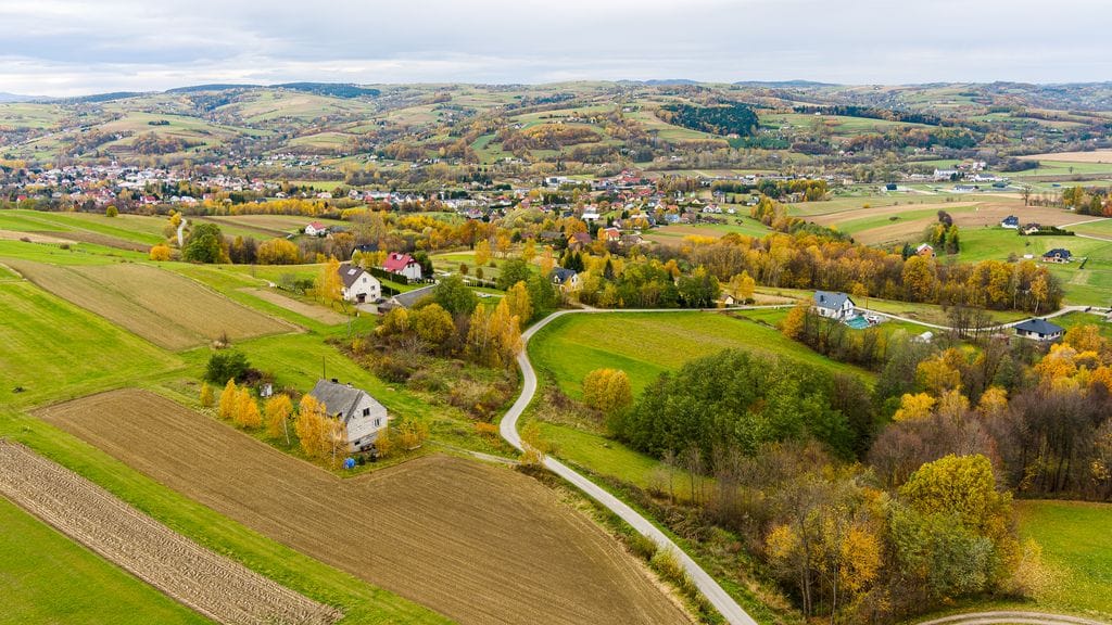 Działka  pokojowe na Sprzedaż