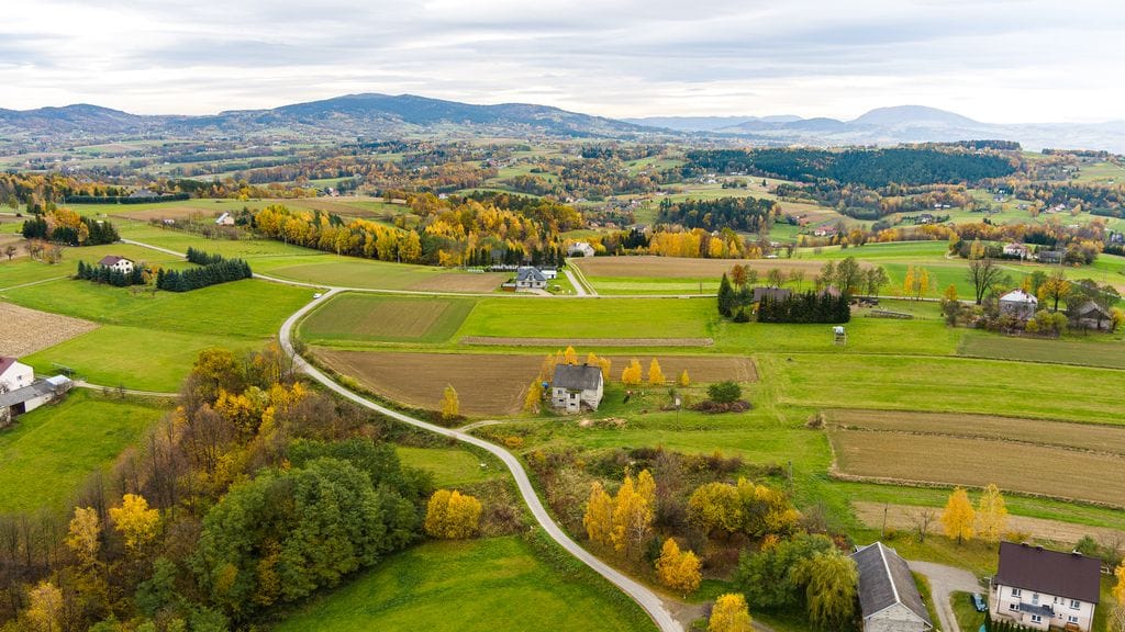 Działka  pokojowe na Sprzedaż
