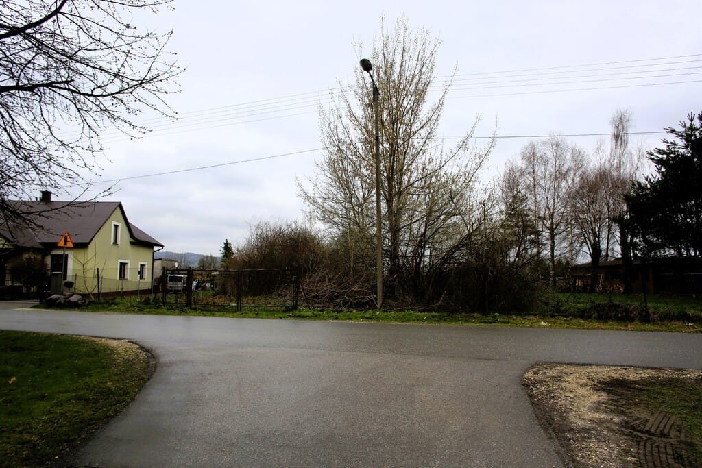 Działka  pokojowe na Sprzedaż