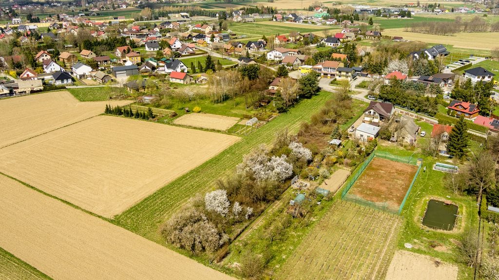 Działka  pokojowe na Sprzedaż