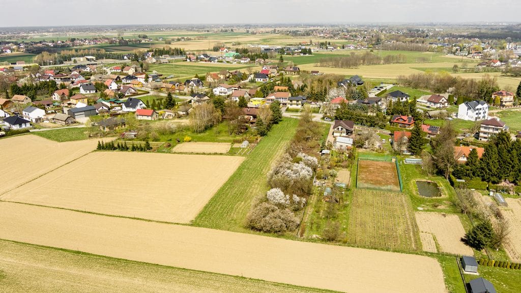 Działka  pokojowe na Sprzedaż