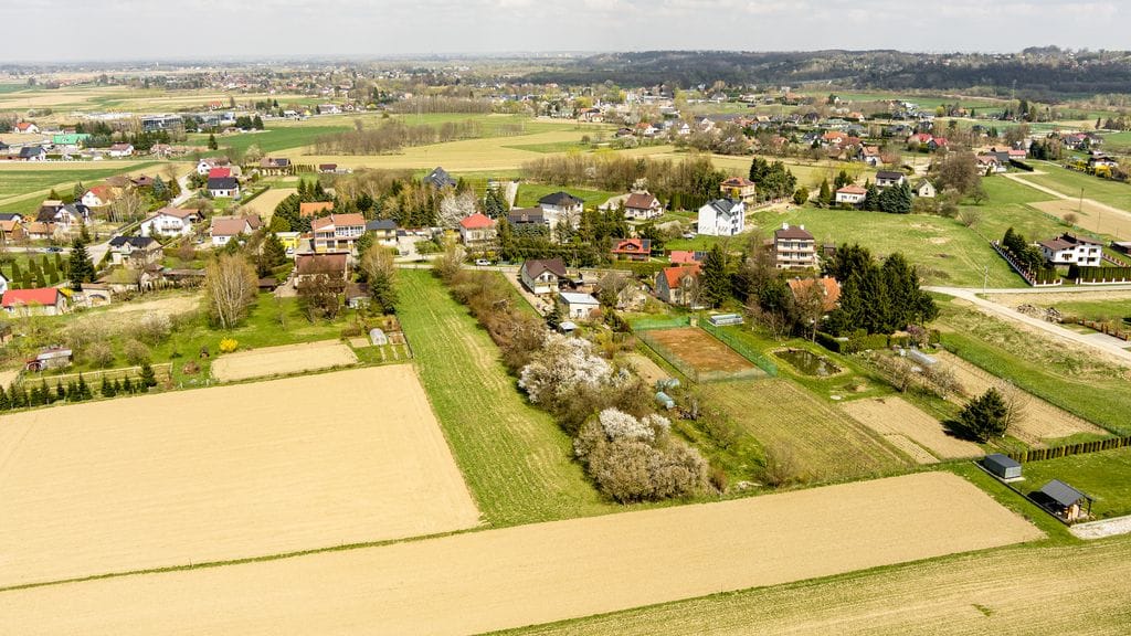 Działka  pokojowe na Sprzedaż