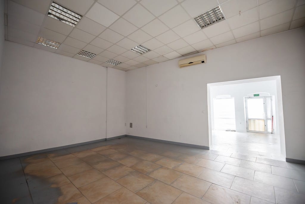 Lokal użytkowy  pokojowe na Sprzedaż