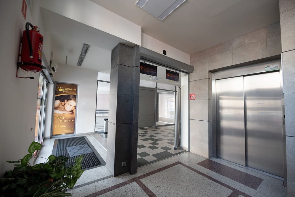 Lokal użytkowy  pokojowe na Sprzedaż