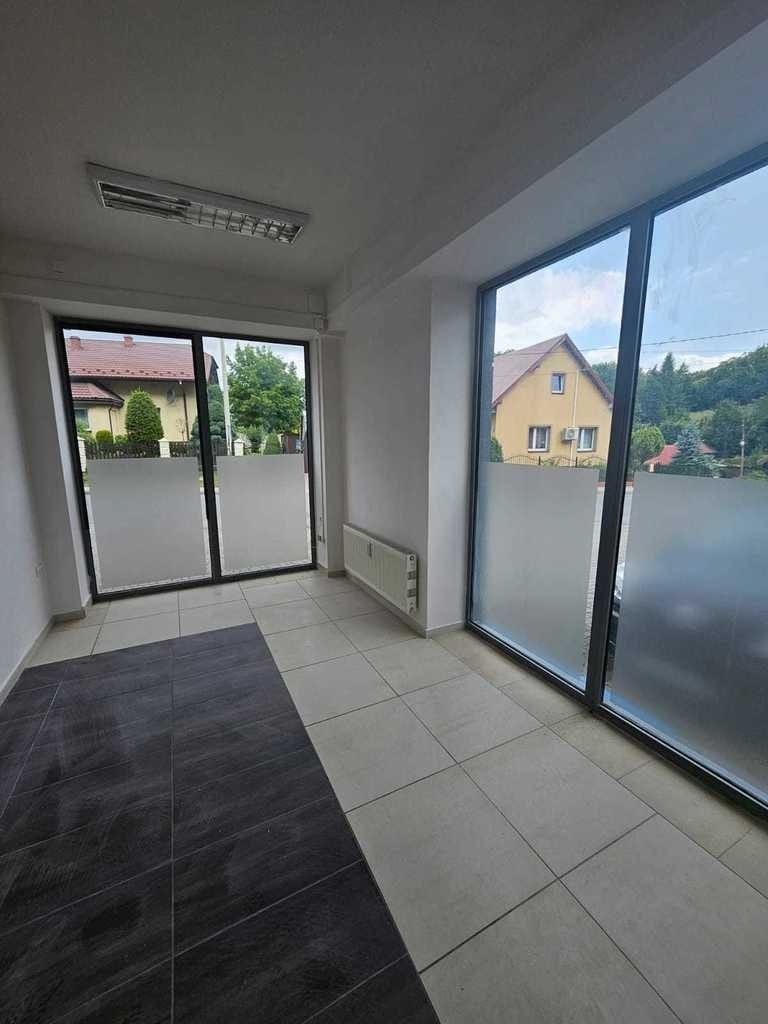 Lokal użytkowy  pokojowe na Sprzedaż