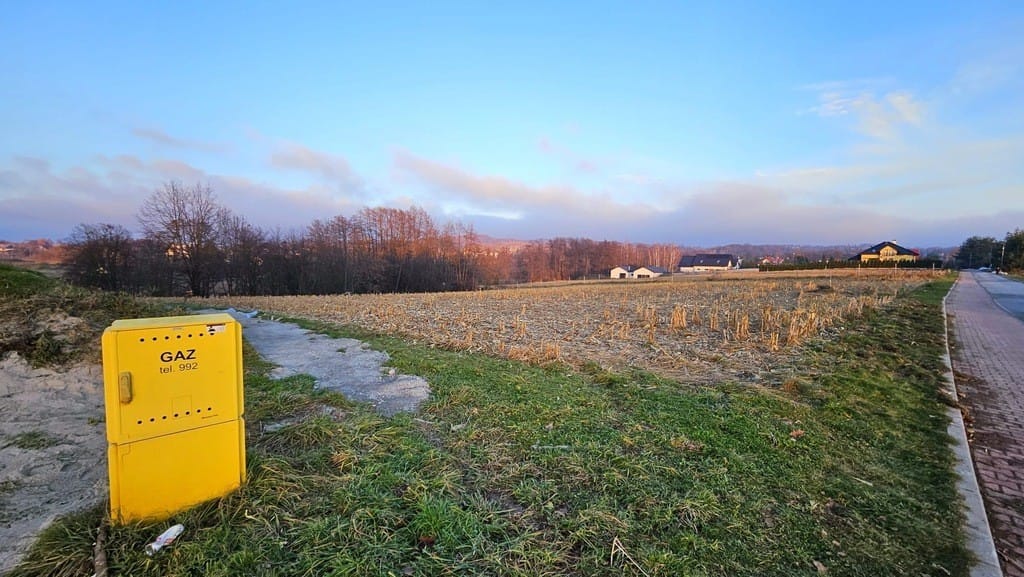 Działka  pokojowe na Sprzedaż