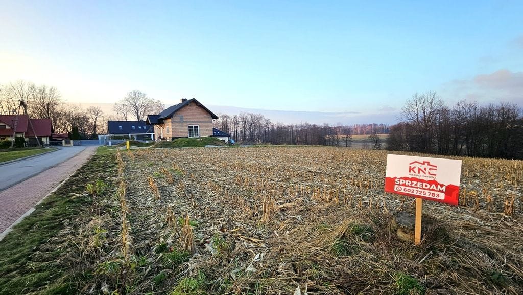Działka  pokojowe na Sprzedaż