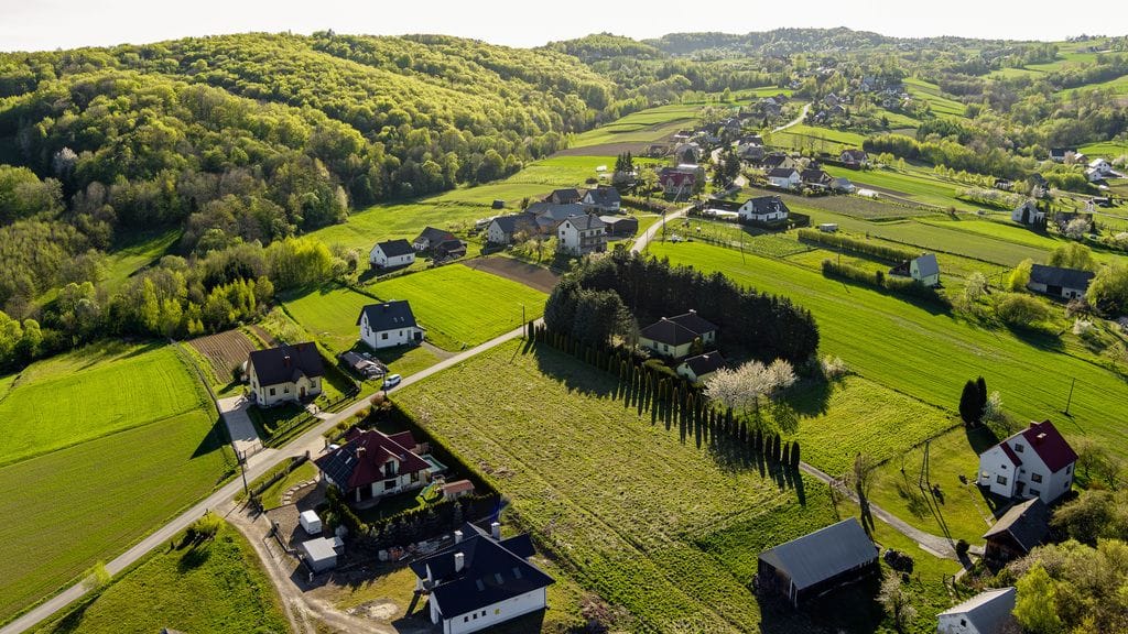 Działka  pokojowe na Sprzedaż