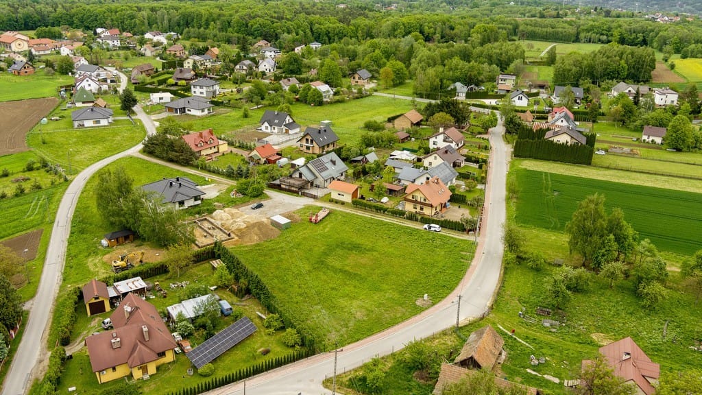 Działka  pokojowe na Sprzedaż