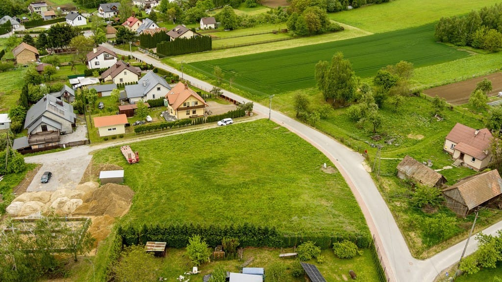 Działka  pokojowe na Sprzedaż