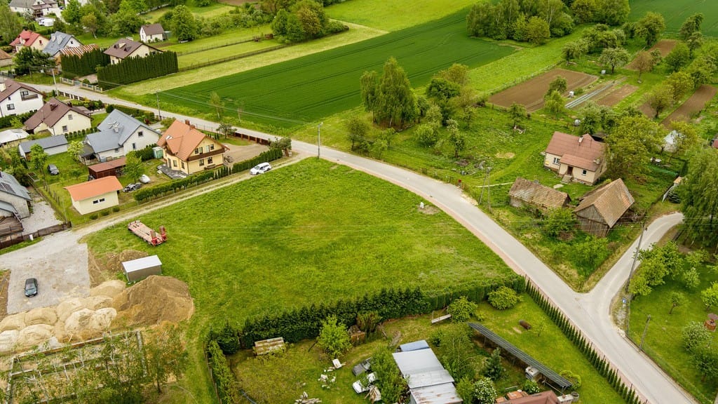 Działka  pokojowe na Sprzedaż