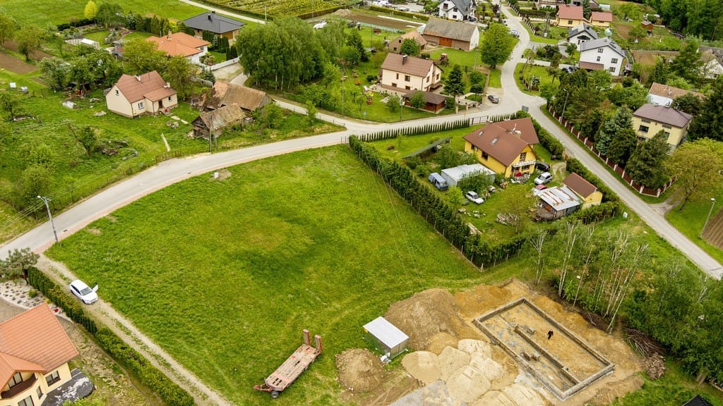 Działka  pokojowe na Sprzedaż