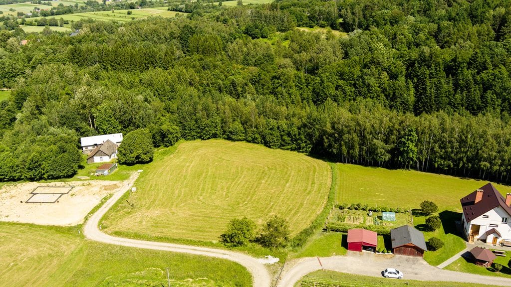 Działka  pokojowe na Sprzedaż