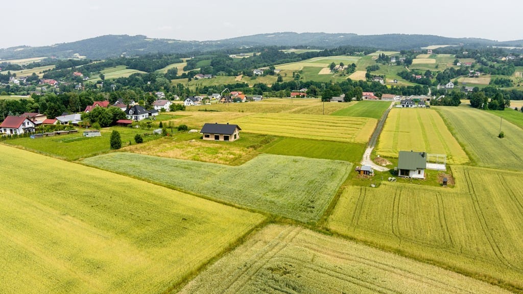 Działka  pokojowe na Sprzedaż