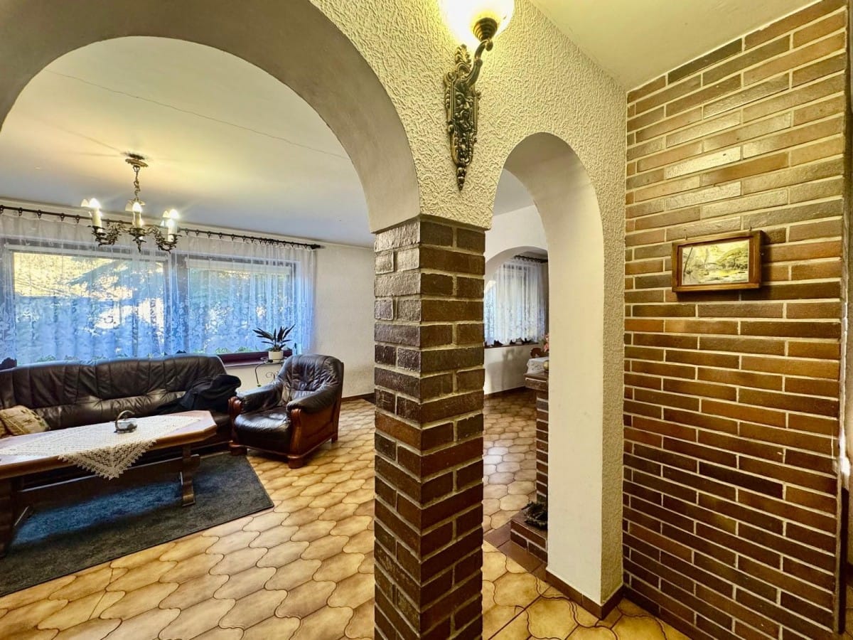 Dom  pokojowe na Sprzedaż