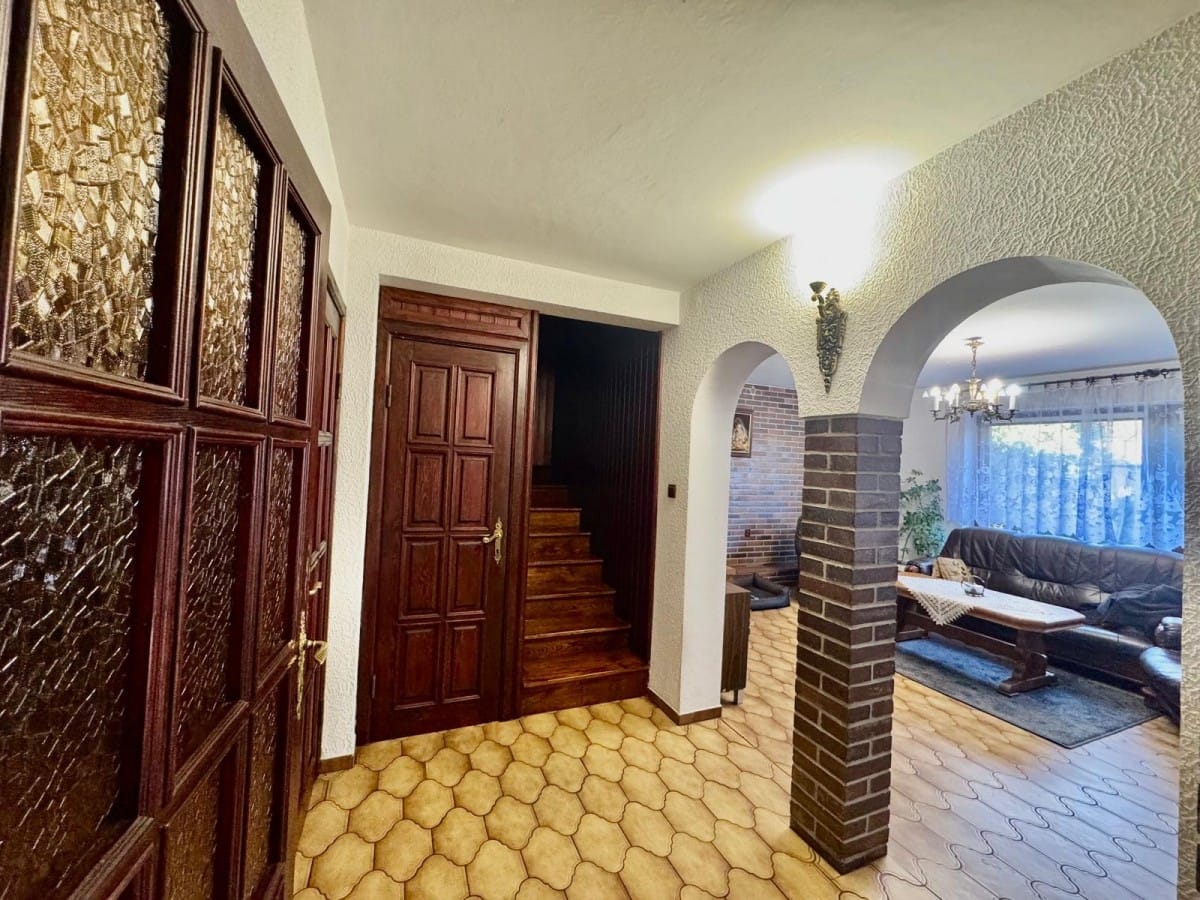 Dom  pokojowe na Sprzedaż