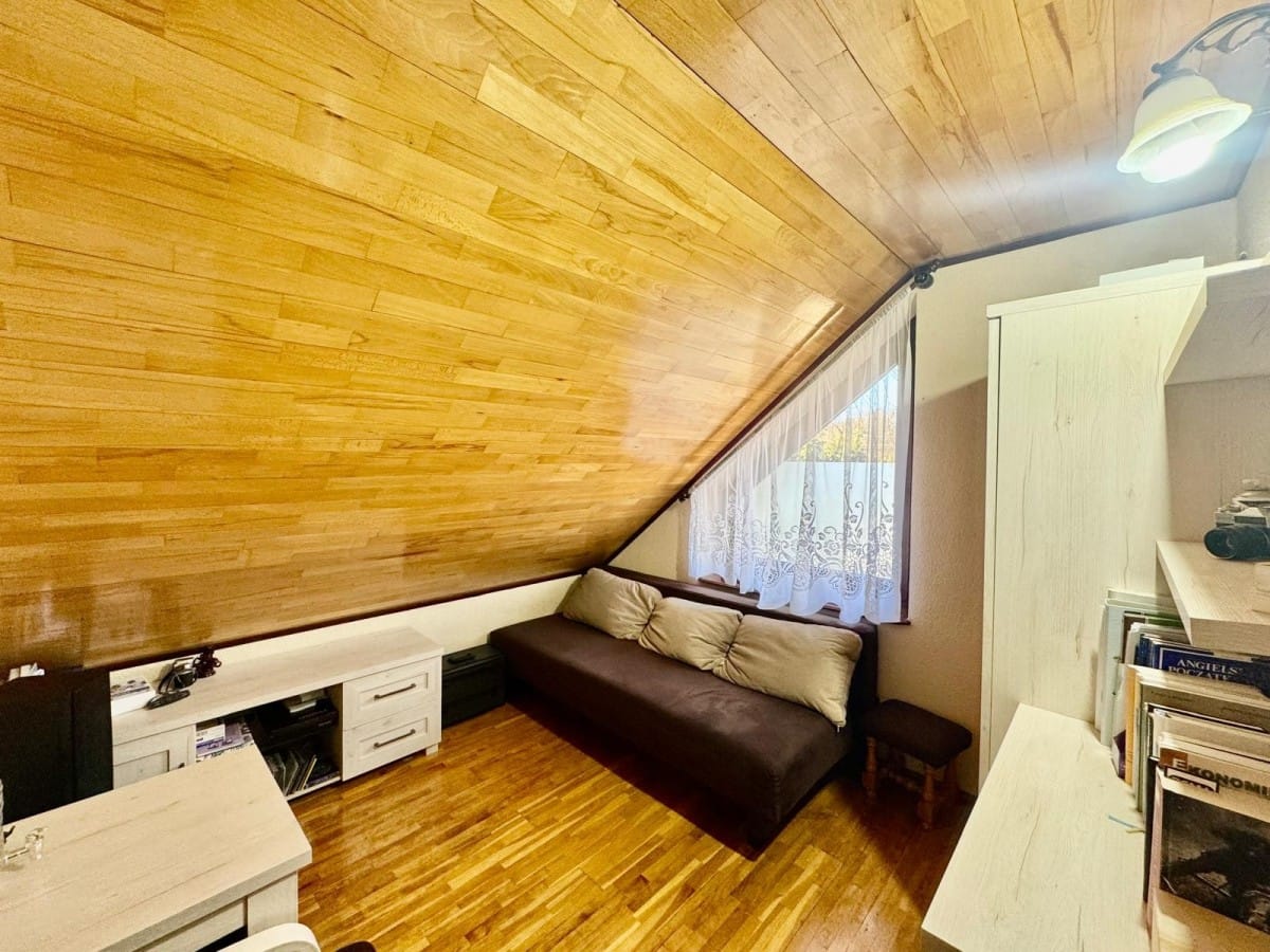 Dom  pokojowe na Sprzedaż