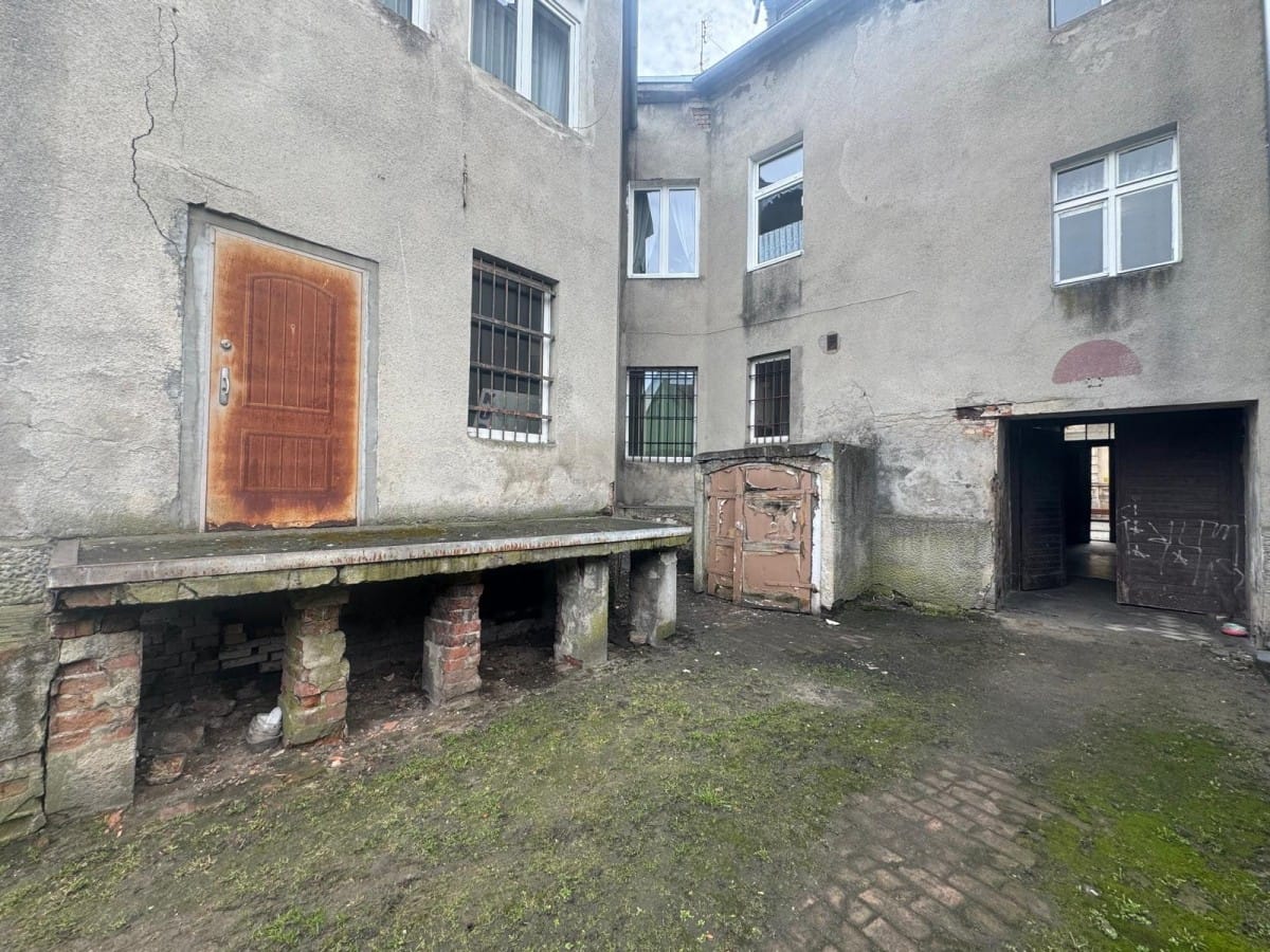 Lokal użytkowy  pokojowe na Sprzedaż