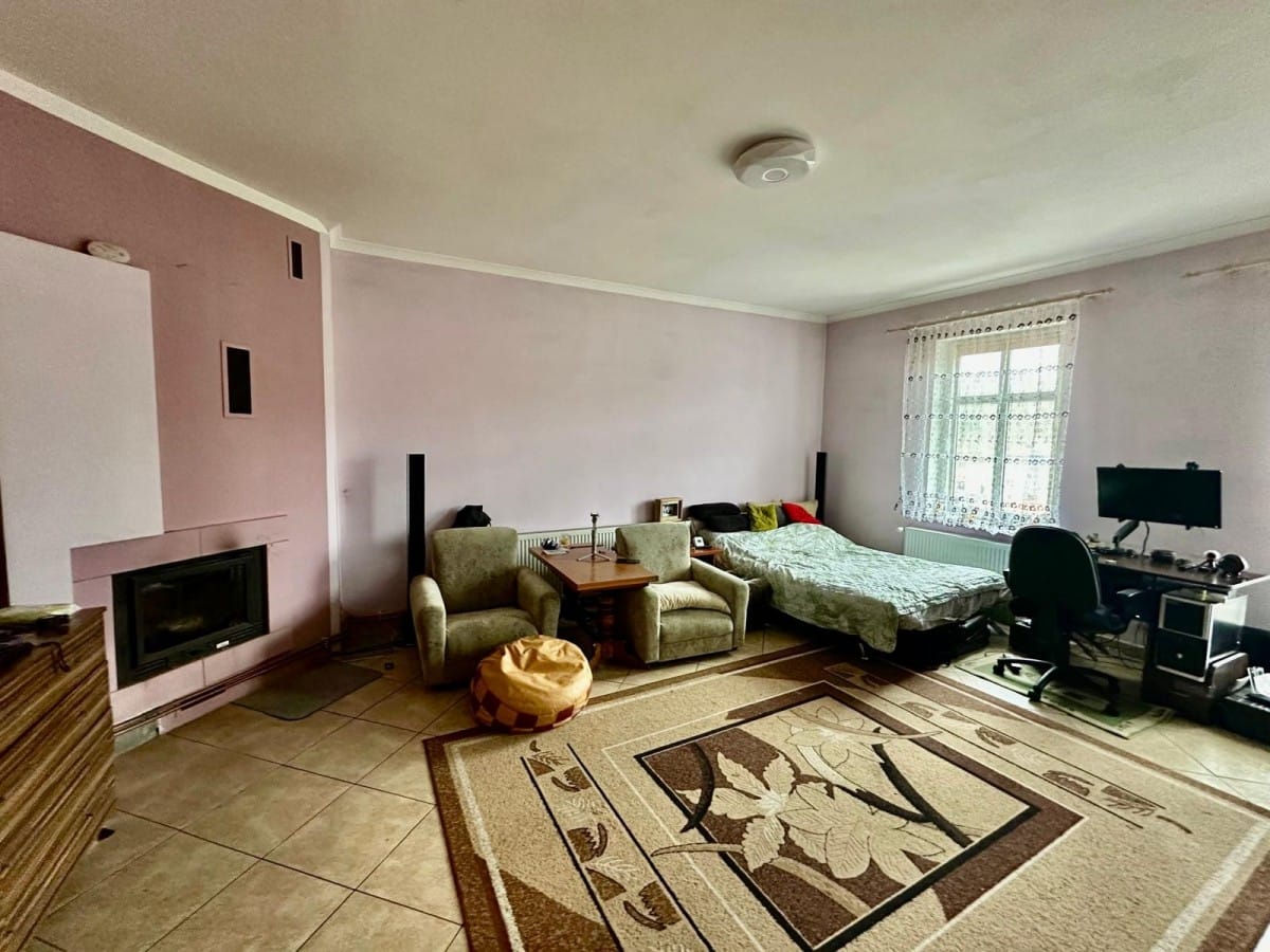 Mieszkanie 4 pokojowe na Sprzedaż